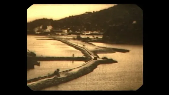 A Avenida Beira-Mar sobre o aterro, ao fim da tarde