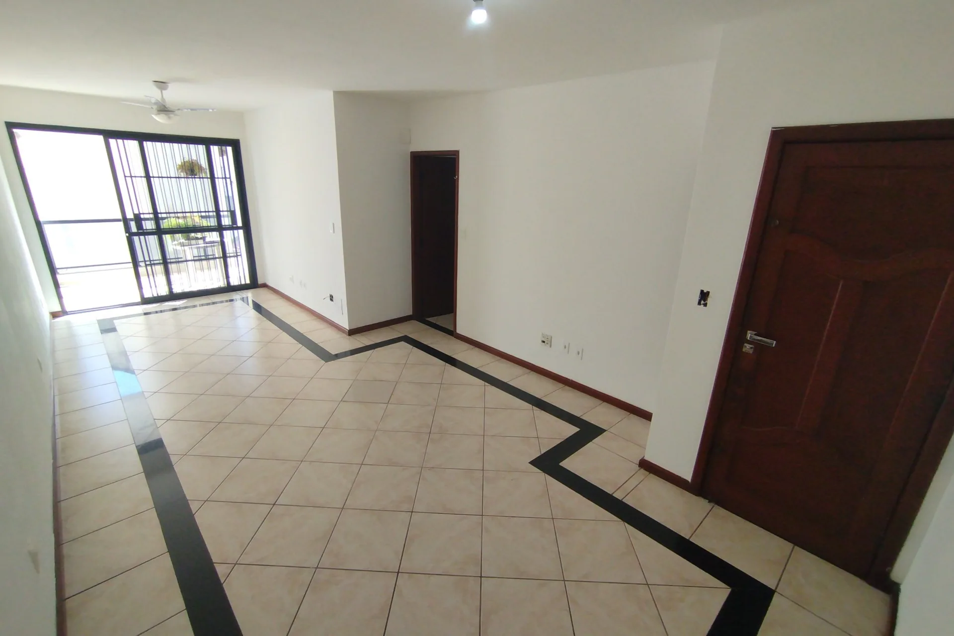 Apartamento para alugar em Jardim da Penha, Vitória, Ed. Girolamo Zanandrea, ref. 620121036-285