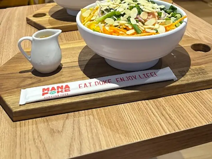 Mana Poke Vitória: Restaurante, Comida Havaiana, Delivery em Vitória ES