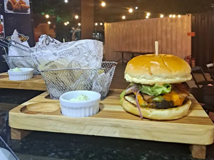 Road Burger